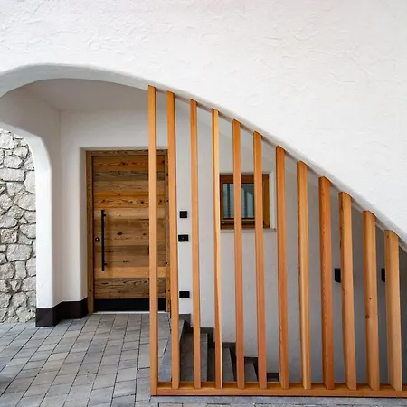 Apartment Les Ciases Dolomites 2 *