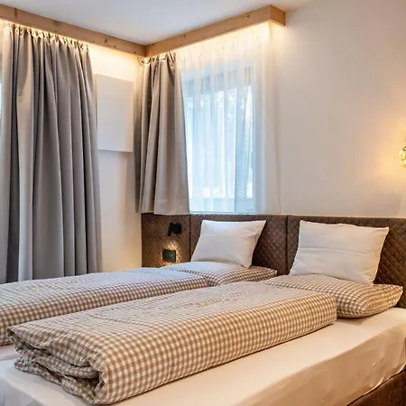 Apartment Les Ciases Dolomites 2 *